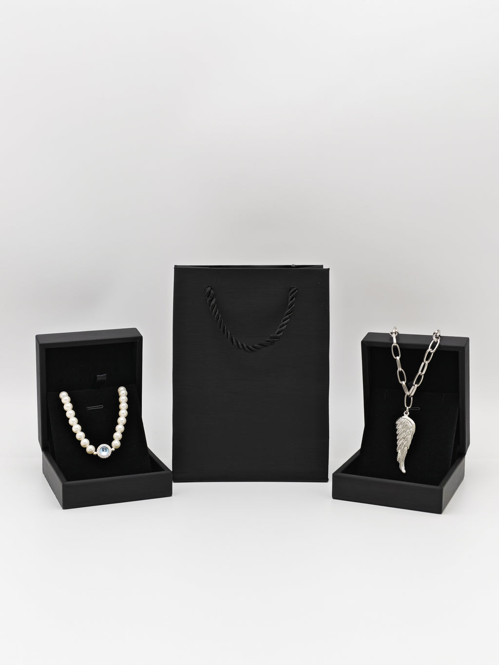 2-in-1 Detachable Angel Wing Necklace