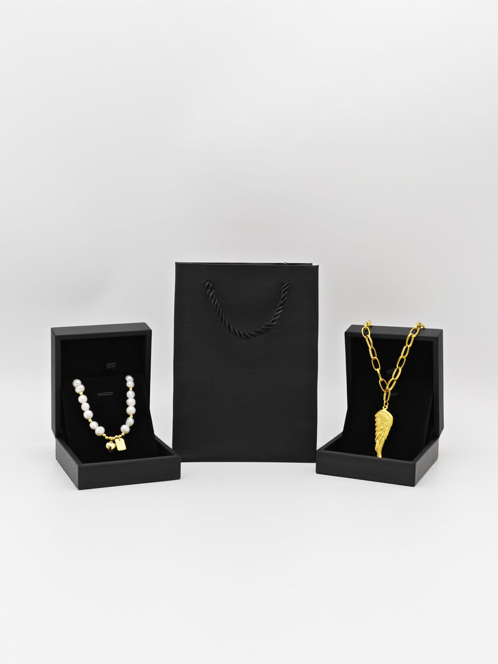 2-in-1 Detachable Angel Wing Necklace